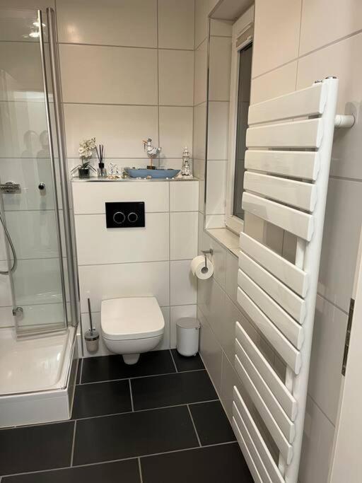 Neu Sanierte Wohnung Fuer 2-4 P Eschwege Exteriör bild