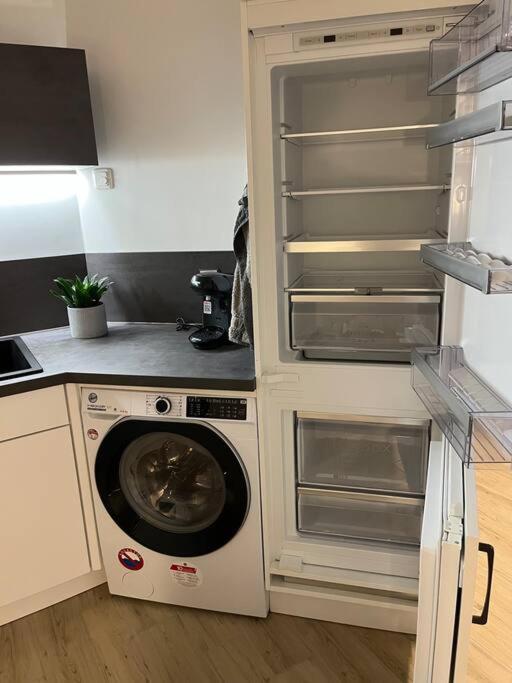 Neu Sanierte Wohnung Fuer 2-4 P Eschwege Exteriör bild