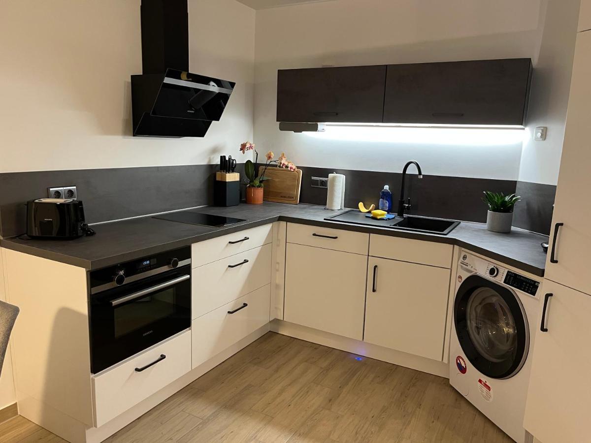 Neu Sanierte Wohnung Fuer 2-4 P Eschwege Exteriör bild